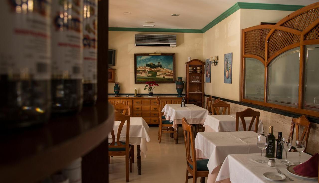 Hostal Restaurante El Cary Montemayor Eksteriør bilde